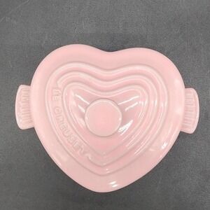 Le Creuset 4in Pink Heart Cocotte Mini Ramekin‎ Stoneware Lidded Dish Valentines